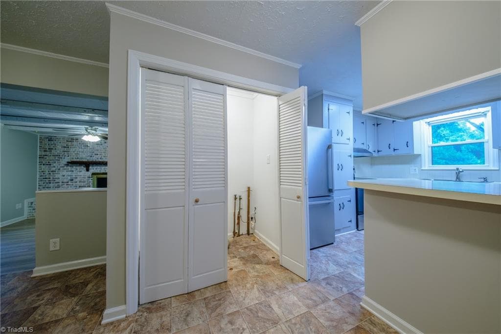 Stick/Site Built at 435 Lakecrest Drive, Kernersville NC 27284, photo 14 of 27