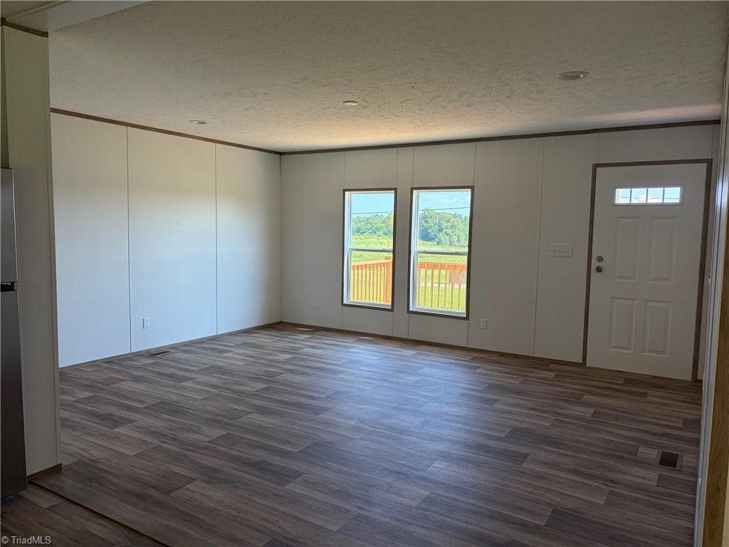 Manufactured Home at 125 Luffman Road, Ronda NC 28670, photo 8 of 17