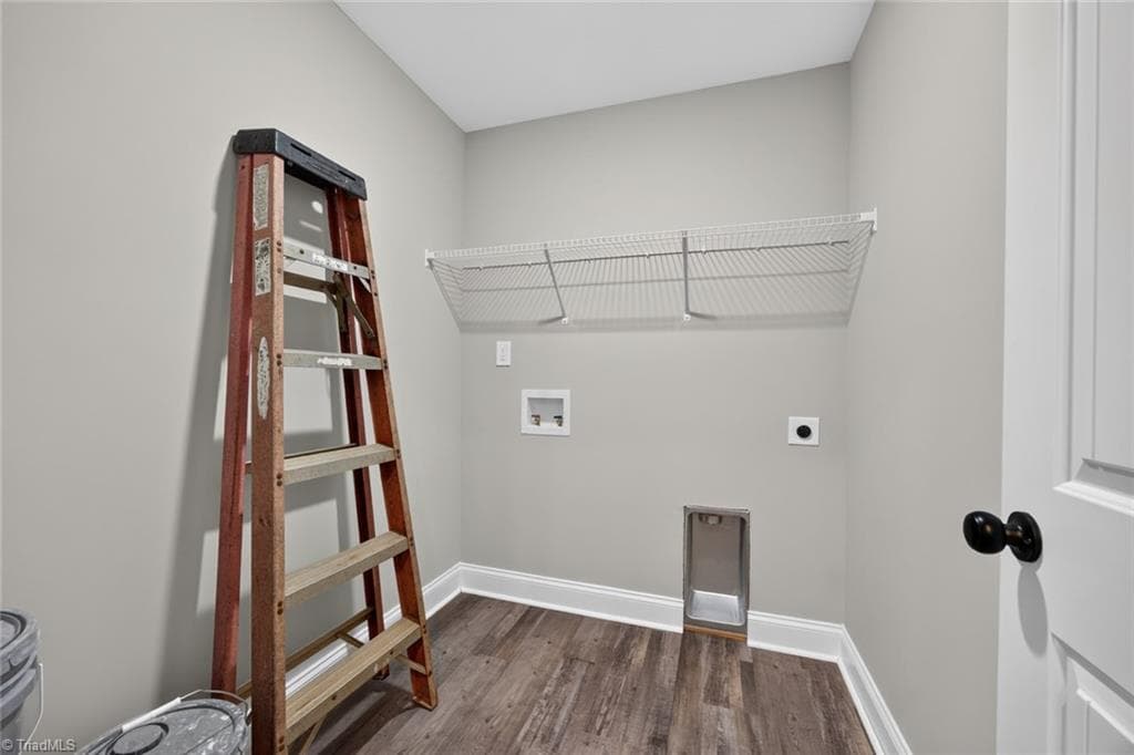 Stick/Site Built at 239 Lake Drive 8, Lexington NC 27292, Lexington, photo 18 of 31