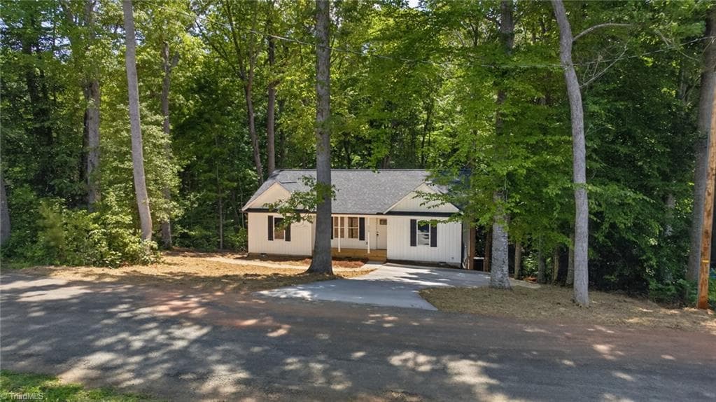 Stick/Site Built at 239 Lake Drive 8, Lexington NC 27292, Lexington, photo 31 of 31