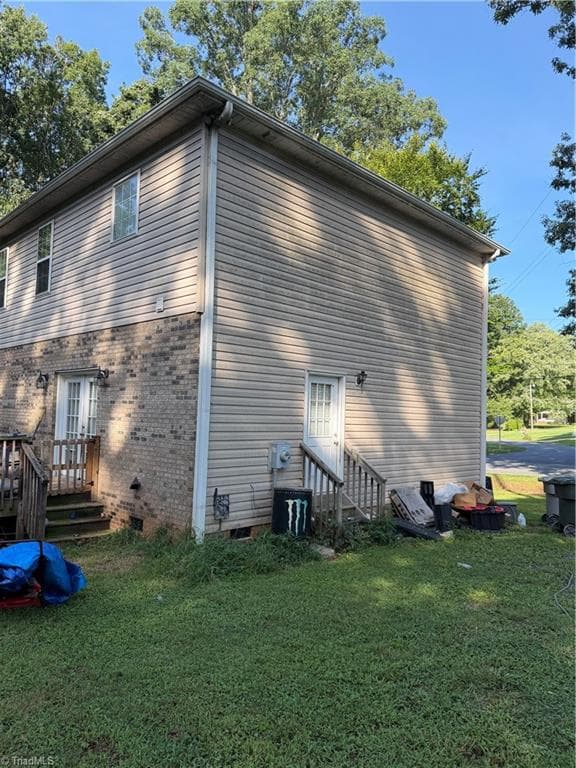 Stick/Site Built at 1154 E Allred Street, Asheboro NC 27203, photo 5 of 23