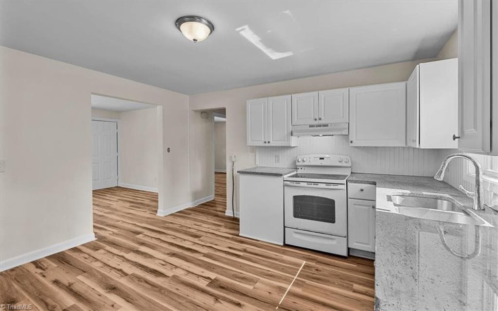 Stick/Site Built at 1003 Grant Street, High Point NC 27262, photo 13 of 26