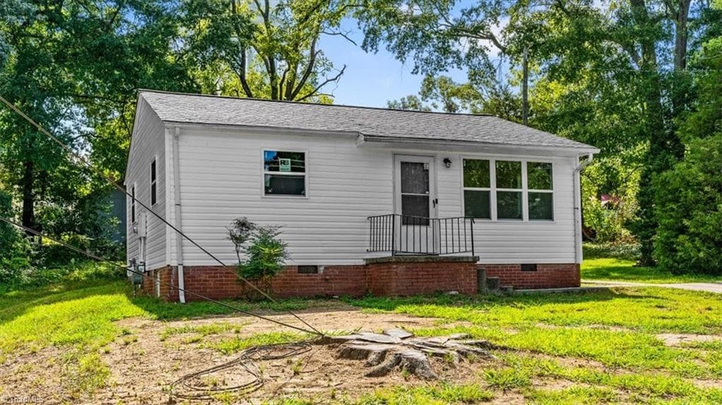 Stick/Site Built at 1003 Grant Street, High Point NC 27262, photo 3 of 26