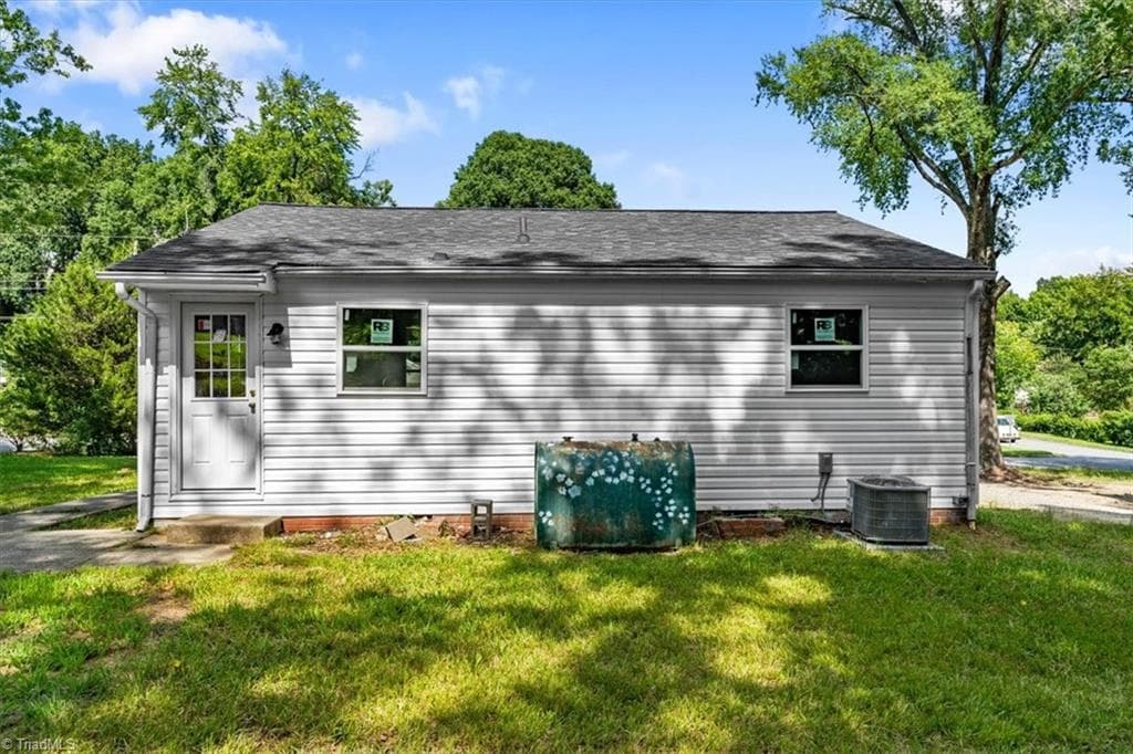 Stick/Site Built at 1003 Grant Street, High Point NC 27262, photo 25 of 26