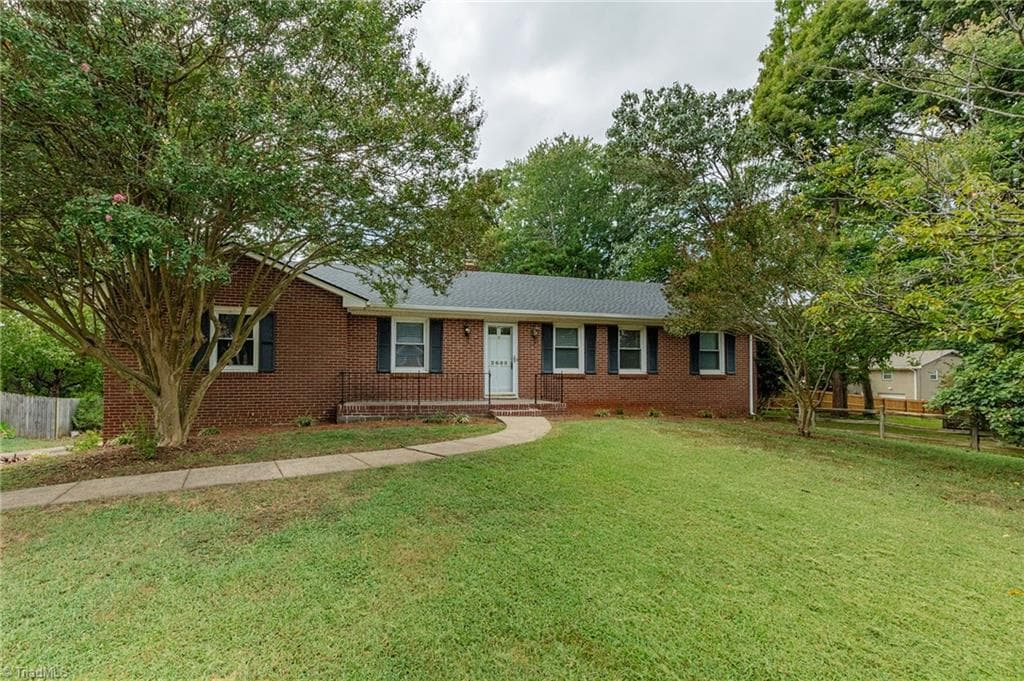 2608 Amesbury Road, Winston-Salem NC 27103