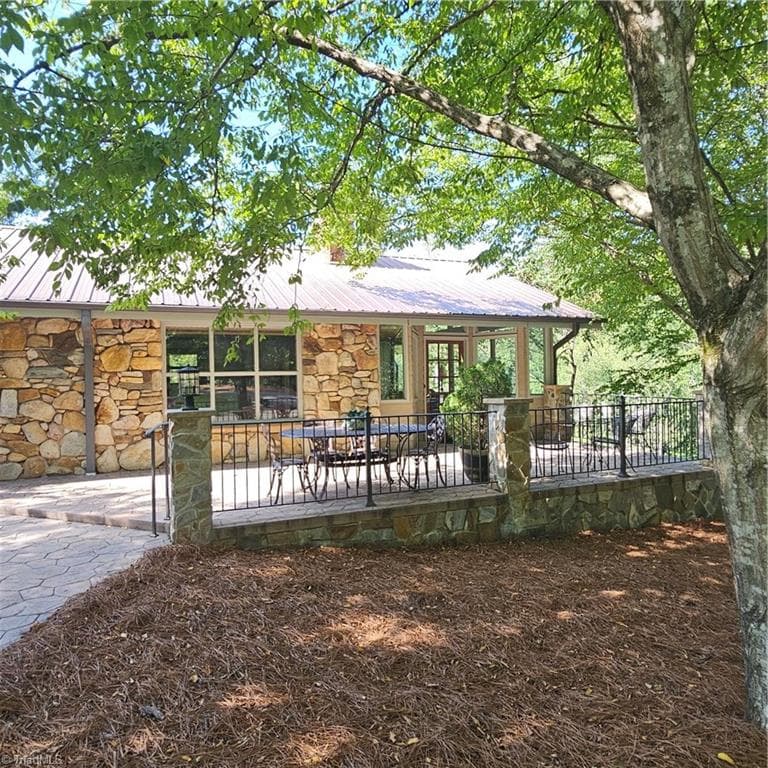 Stick/Site Built at 1409 Good Hope Drive, Walnut Cove NC 27052, Walnut Cove, photo 4 of 50