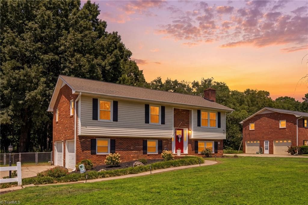 Stick/Site Built at 6060 Bobbybrook Drive, Clemmons NC 27012, photo 2 of 50