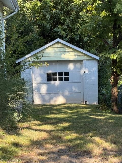 Stick/Site Built at 725 S Green Street, Winston-Salem NC 27101, Winston-Salem, photo 9 of 9