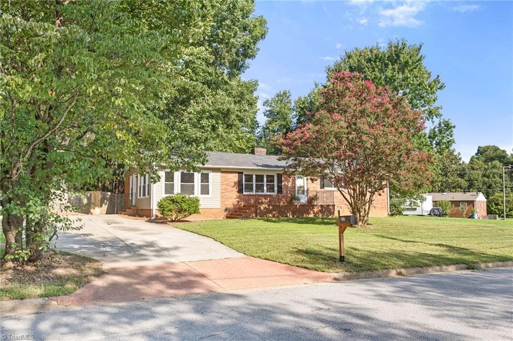 2717 Denise Drive, Greensboro NC 27407