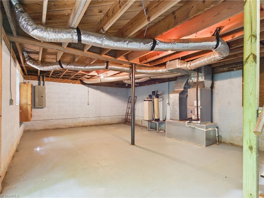 Stick/Site Built at 4007 Jones Street, Franklinville NC 27248, photo 24 of 35