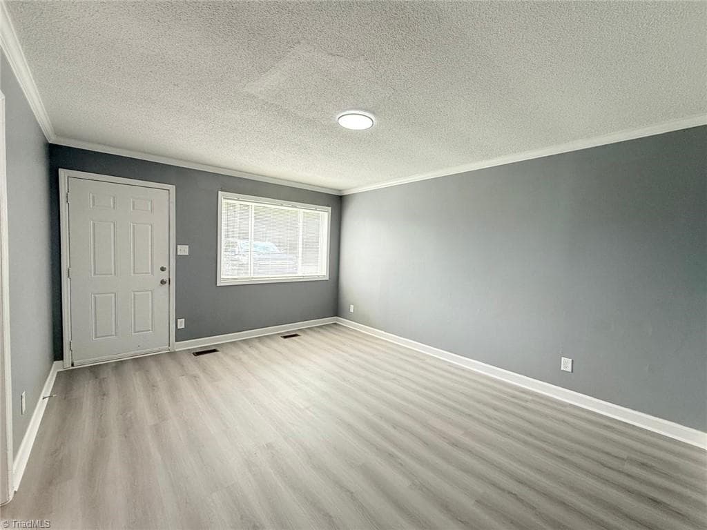 Stick/Site Built at 609 Cross Street, High Point NC 27260, photo 6 of 21