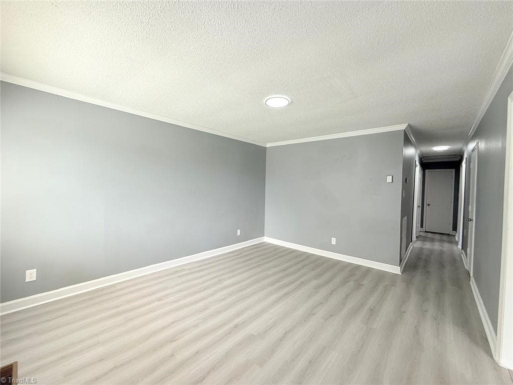 Stick/Site Built at 609 Cross Street, High Point NC 27260, photo 4 of 21