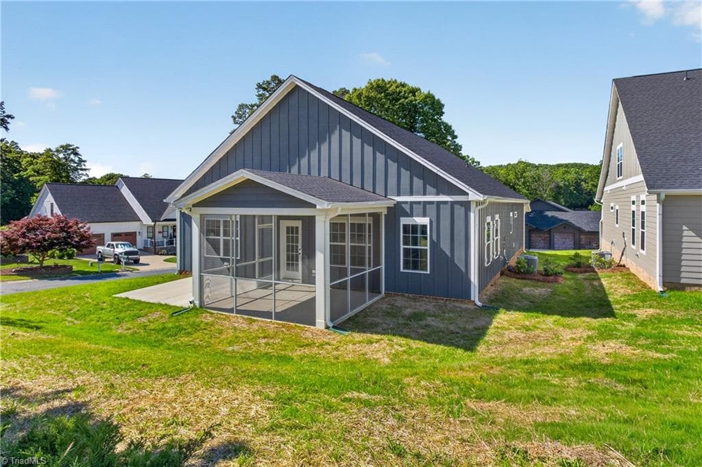 Stick/Site Built at 2613 High Meadow Drive, Asheboro NC 27205, photo 33 of 41