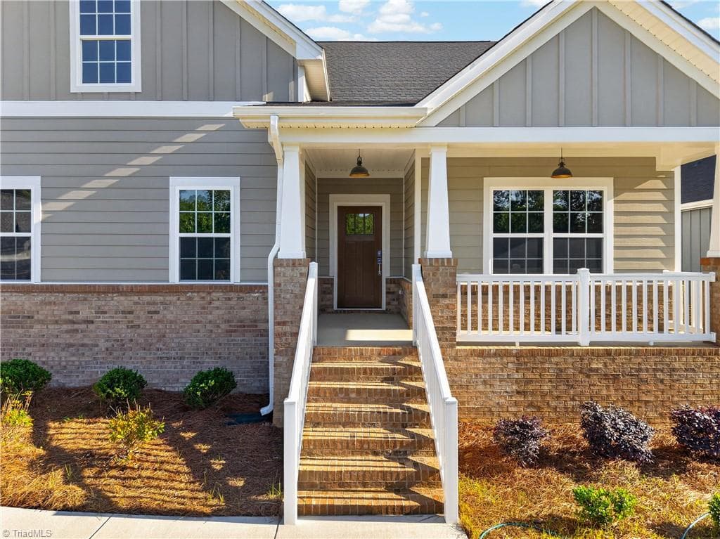 Stick/Site Built at 2565 High Meadow Drive, Asheboro NC 27205, photo 4 of 44