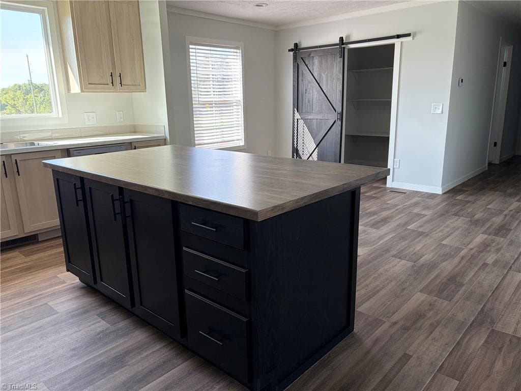 Manufactured Home at 106 Luffman Road, Ronda NC 28670, photo 6 of 19