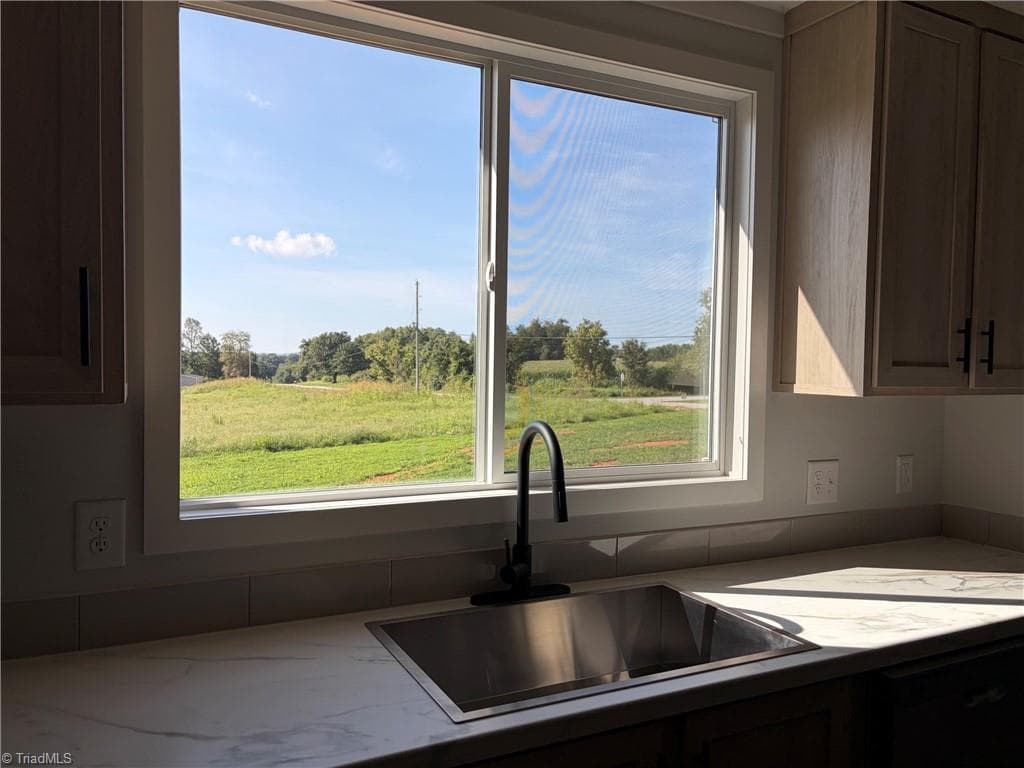 Manufactured Home at 106 Luffman Road, Ronda NC 28670, photo 5 of 19