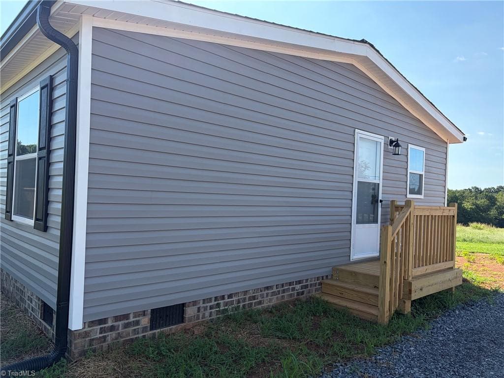 Manufactured Home at 106 Luffman Road, Ronda NC 28670, photo 18 of 19