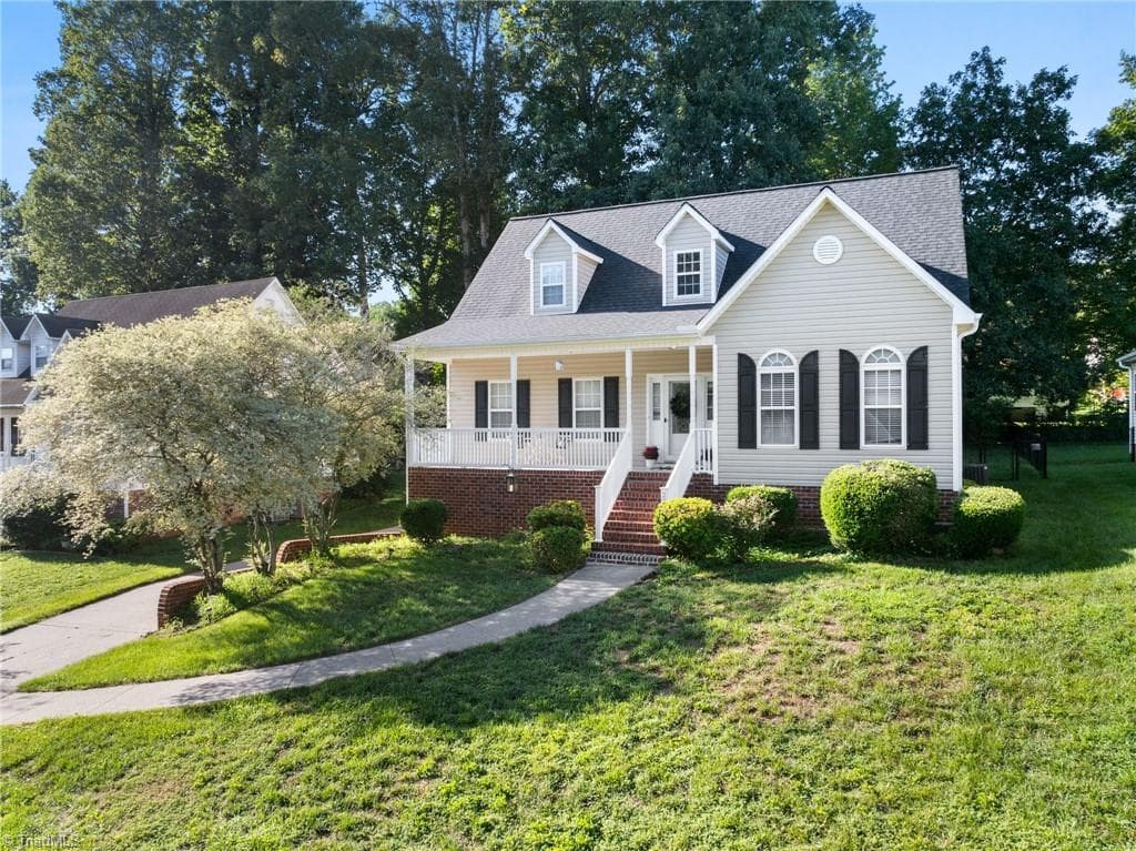 220 Coghill Drive, Winston-Salem NC 27103