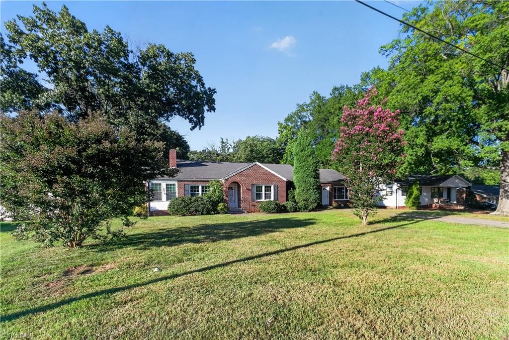 Stick/Site Built at 807 W Jackson Street, Mayodan NC 27027, Mayodan, photo 4 of 31