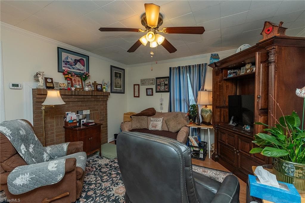 Manufactured Home at 1025 E Holly Grove Road, Lexington NC 27292, Lexington, photo 36 of 49