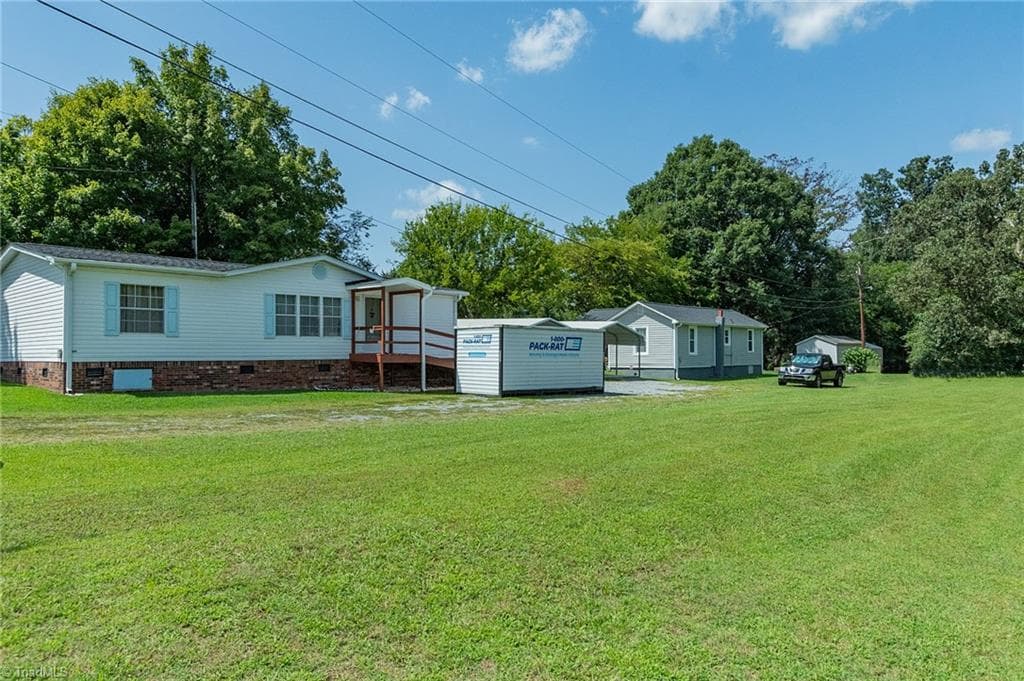 1025 E Holly Grove Road, Lexington NC 27292
