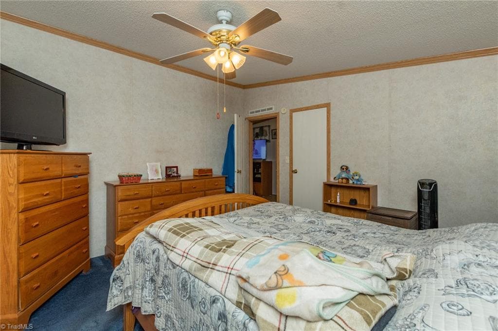 Manufactured Home at 1025 E Holly Grove Road, Lexington NC 27292, Lexington, photo 24 of 49