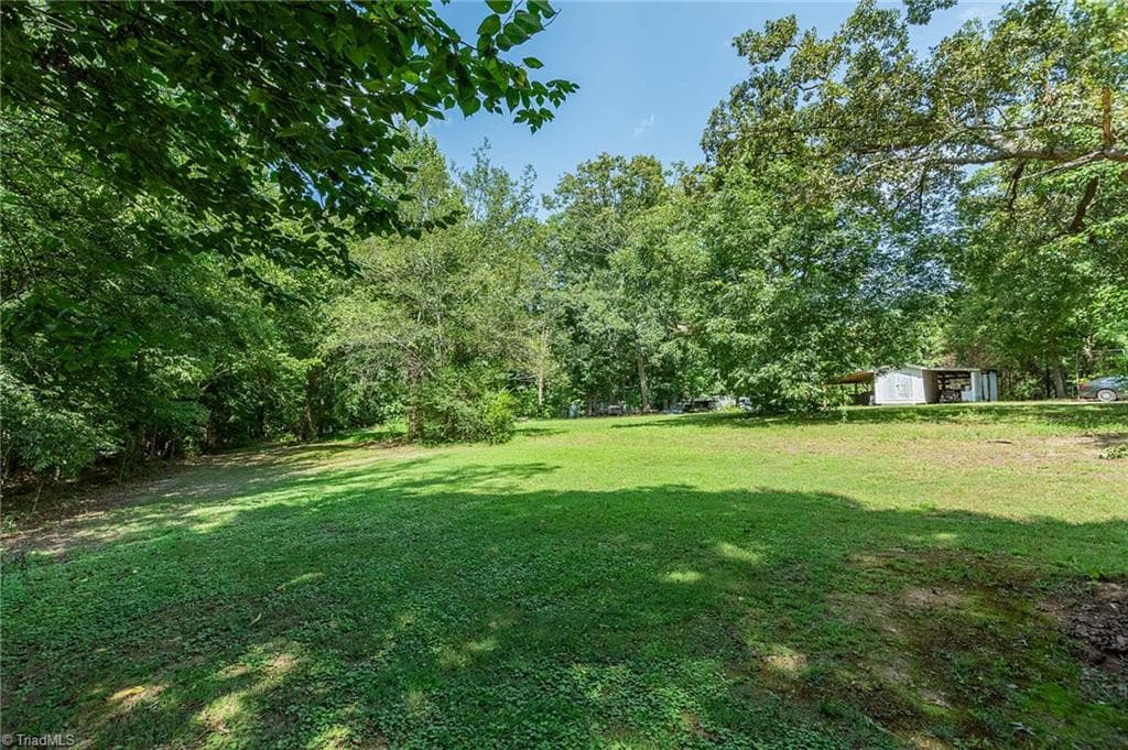 Manufactured Home at 1025 E Holly Grove Road, Lexington NC 27292, Lexington, photo 30 of 49