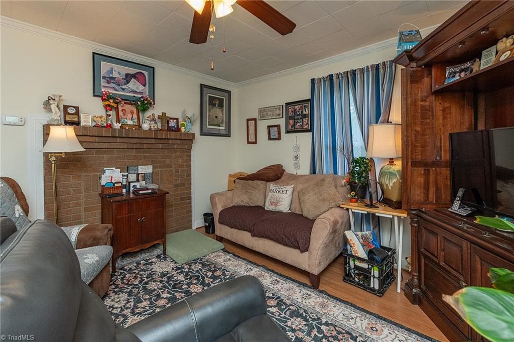 Manufactured Home at 1025 E Holly Grove Road, Lexington NC 27292, Lexington, photo 37 of 49