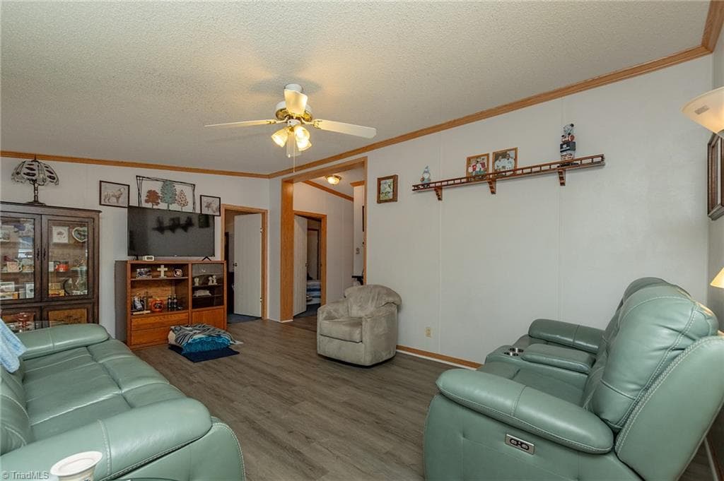 Manufactured Home at 1025 E Holly Grove Road, Lexington NC 27292, Lexington, photo 11 of 49