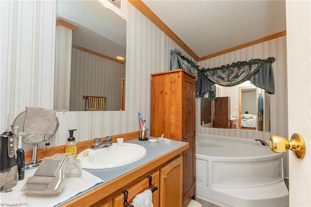 Manufactured Home at 1025 E Holly Grove Road, Lexington NC 27292, Lexington, photo 25 of 49