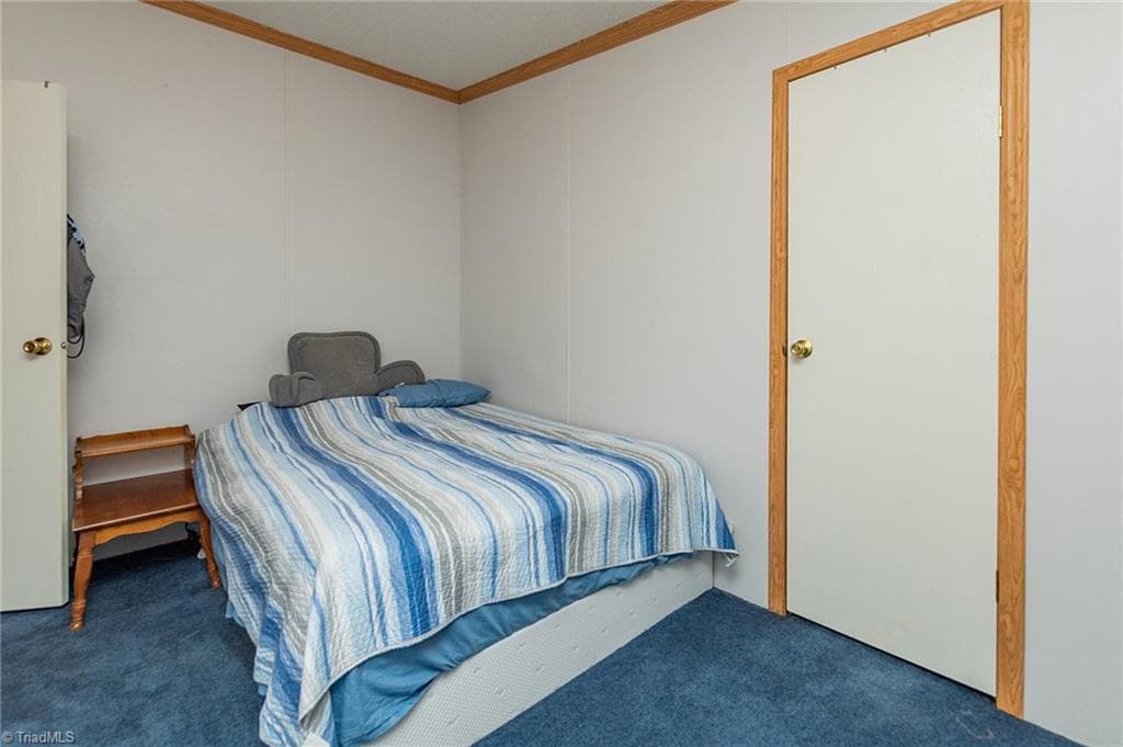 Manufactured Home at 1025 E Holly Grove Road, Lexington NC 27292, Lexington, photo 21 of 49