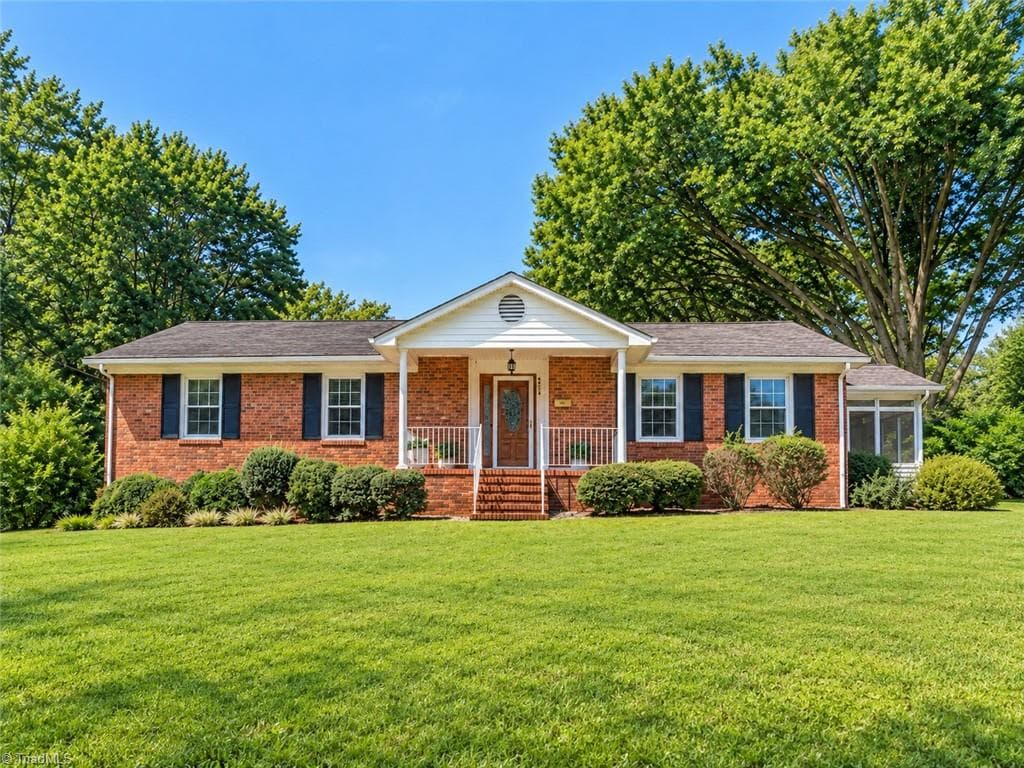 2910 Hope Valley Road, Winston-Salem NC 27106