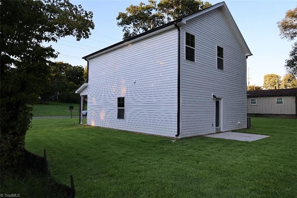 Stick/Site Built at 400 Guilford Street, Lexington NC 27292, Lexington, photo 10 of 11