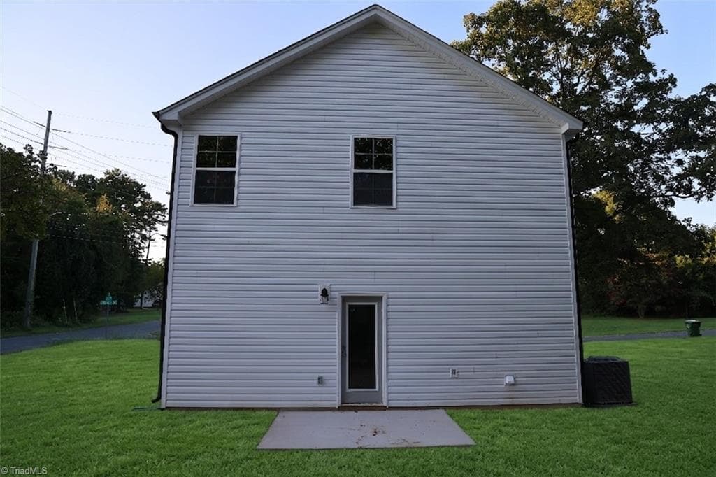 Stick/Site Built at 400 Guilford Street, Lexington NC 27292, Lexington, photo 11 of 11
