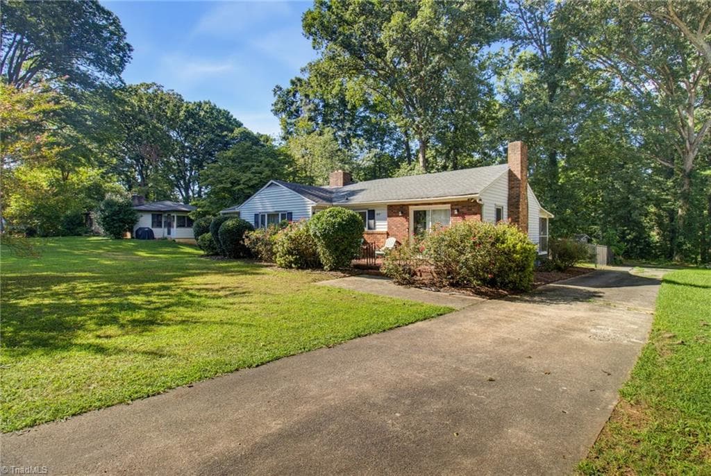 Stick/Site Built at 1817 Fairview Boulevard, Winston-Salem NC 27127, photo 3 of 33