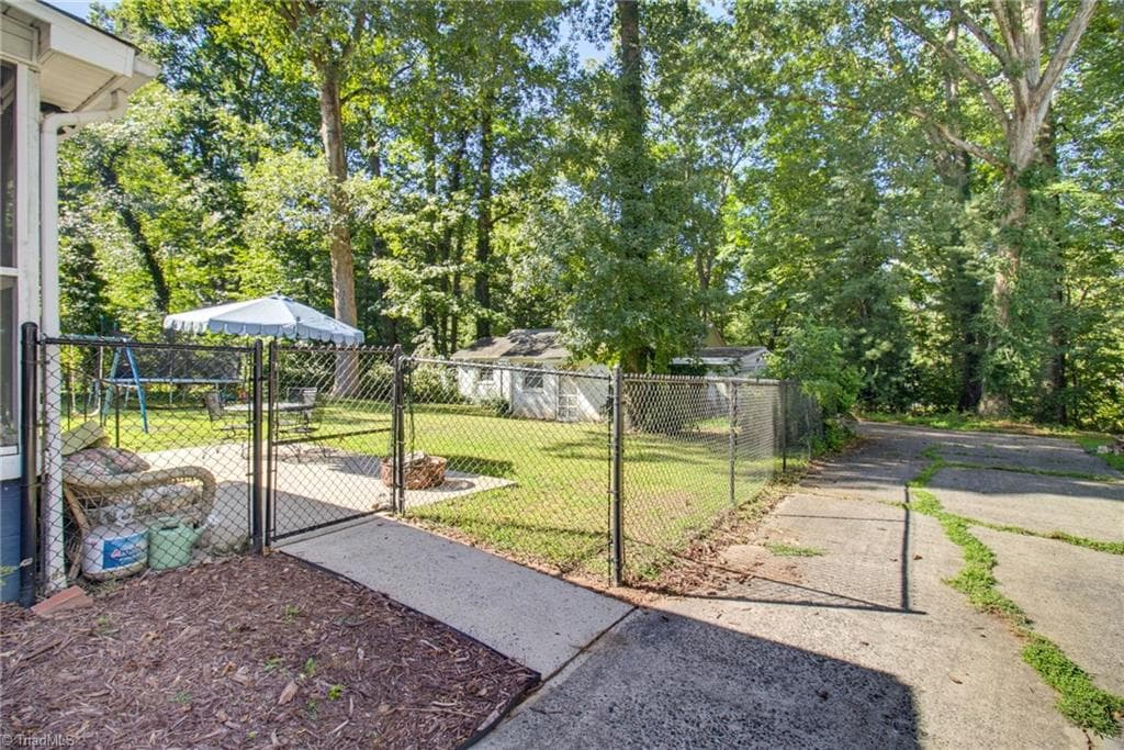 Stick/Site Built at 1817 Fairview Boulevard, Winston-Salem NC 27127, photo 28 of 33