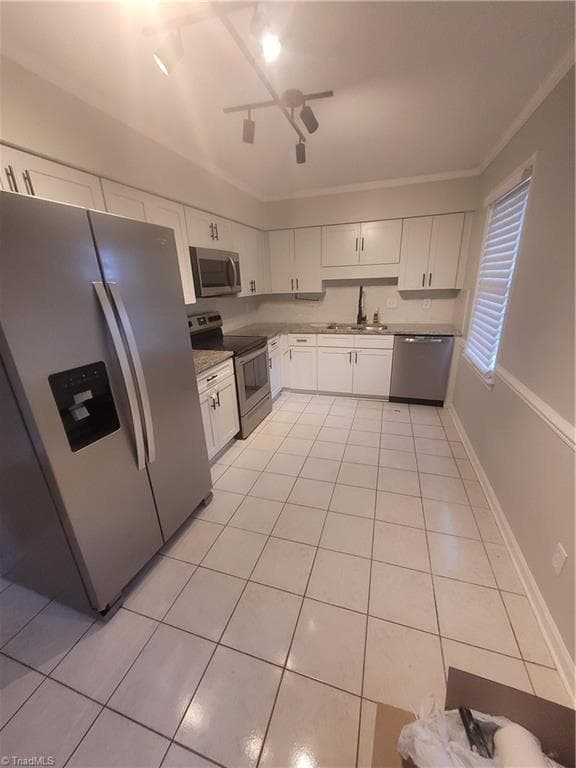 Stick/Site Built at 26 Brandy Court, Greensboro NC 27409, photo 5 of 17