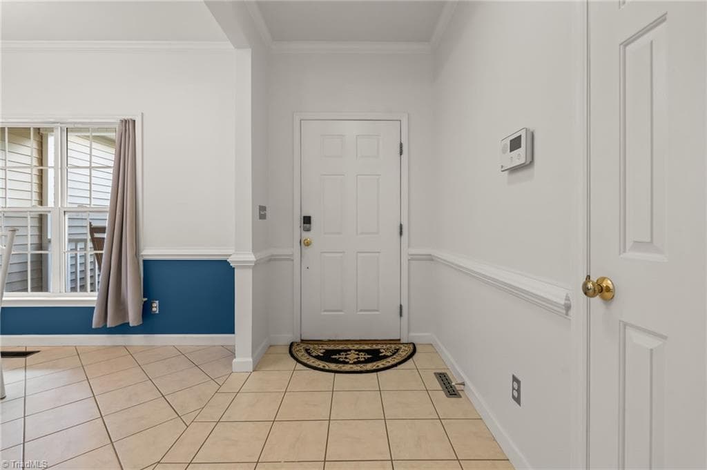 Stick/Site Built at 7702 Perthshire Drive, Oak Ridge NC 27310, Oak Ridge, photo 9 of 98