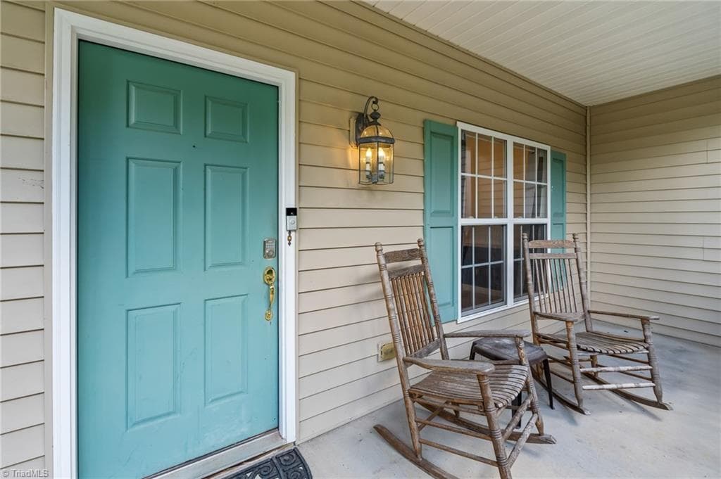 Stick/Site Built at 7702 Perthshire Drive, Oak Ridge NC 27310, Oak Ridge, photo 7 of 98