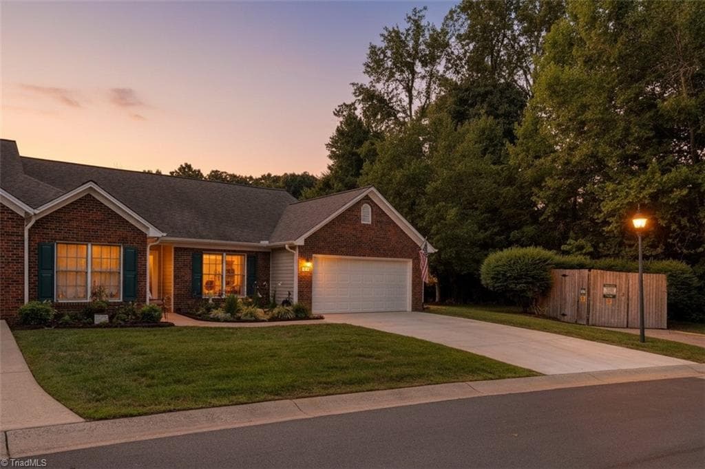 Stick/Site Built at 3027 Maple Avenue, Burlington NC 27215, photo 2 of 33
