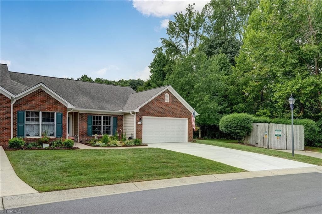 Stick/Site Built at 3027 Maple Avenue, Burlington NC 27215, photo 5 of 33