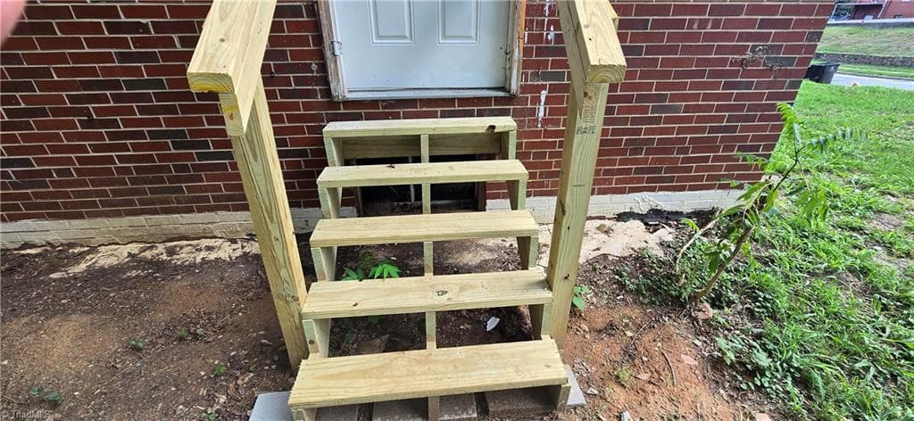 Stick/Site Built at 2219 Manchester Street, Winston-Salem NC 27105, Winston-Salem, photo 16 of 39