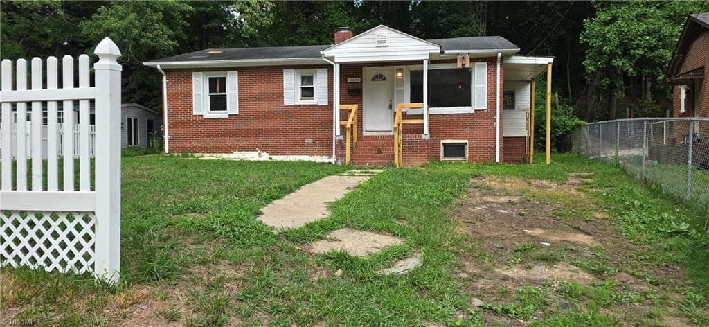Stick/Site Built at 2219 Manchester Street, Winston-Salem NC 27105, Winston-Salem, photo 3 of 39