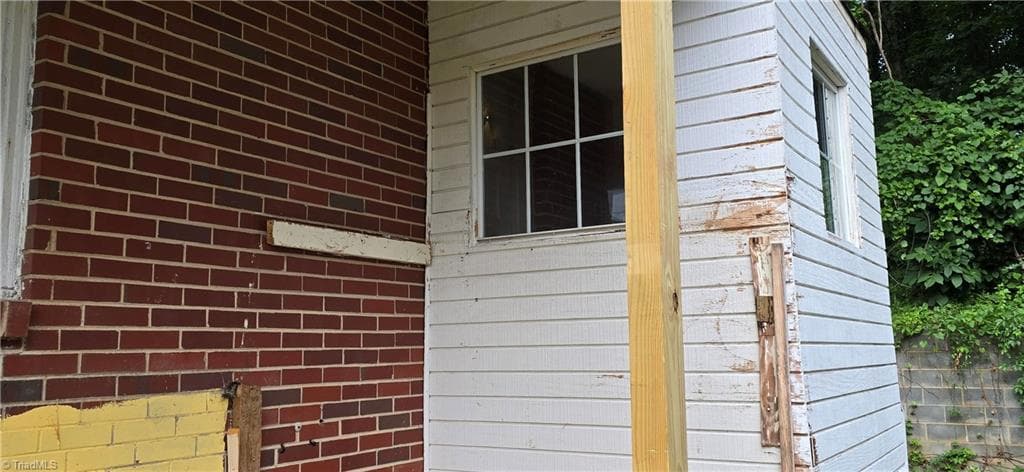 Stick/Site Built at 2219 Manchester Street, Winston-Salem NC 27105, Winston-Salem, photo 8 of 39