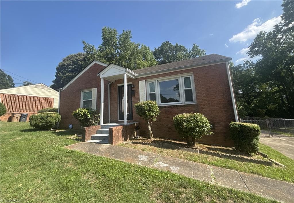 902 Ross Avenue, Greensboro NC 27406