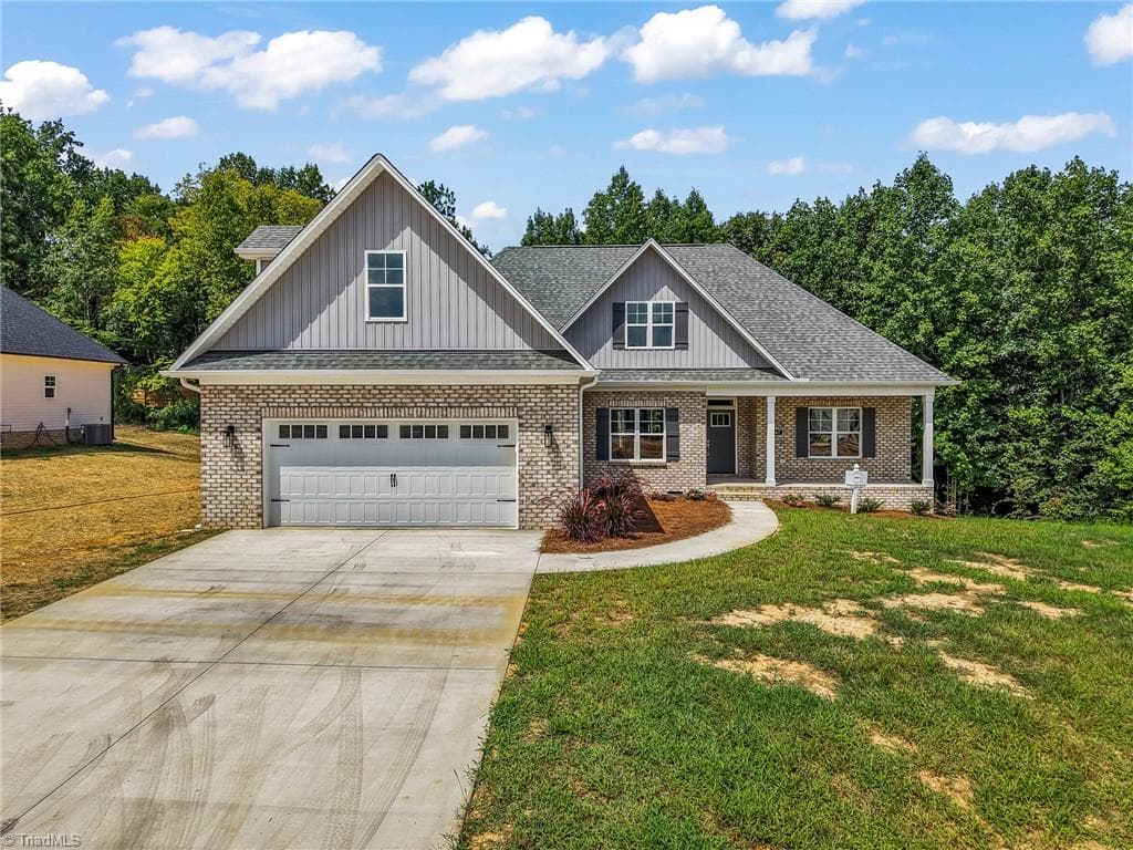 267 Cool Run, Lexington NC 27295