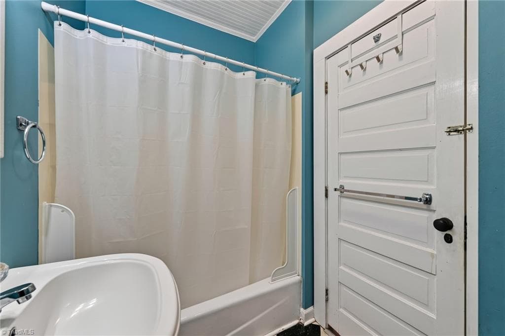 Stick/Site Built at 719 S Green Street, Winston-Salem NC 27101, Winston-Salem, photo 16 of 23