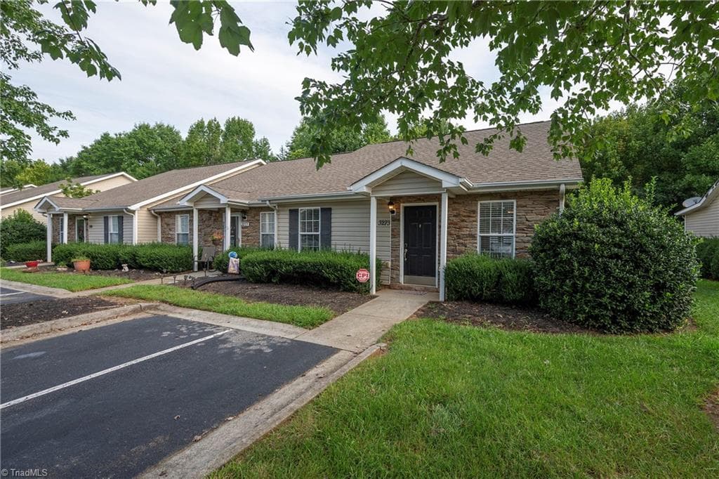 Stick/Site Built at 3273 Hyde Place Circle, Winston-Salem NC 27103, photo 36 of 40