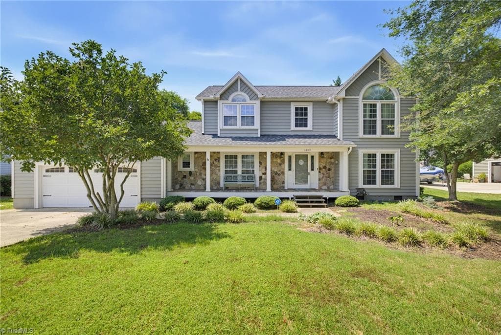 Stick/Site Built at 3809 Oak Forest Drive, High Point NC 27265, photo 2 of 45