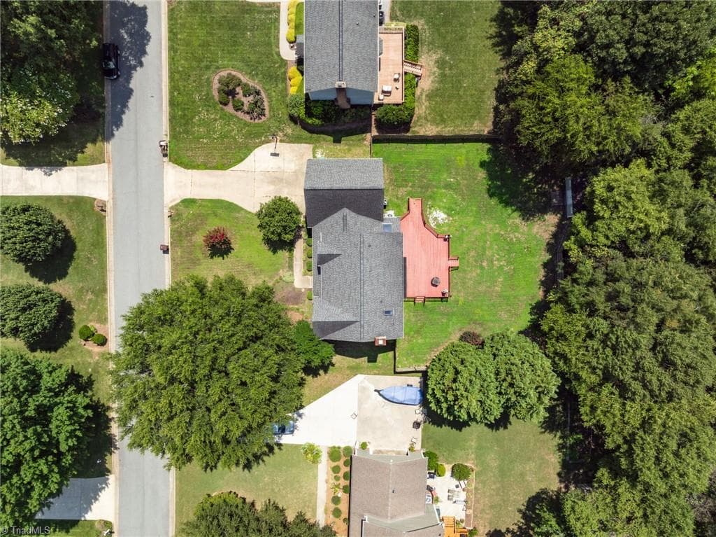 Stick/Site Built at 3809 Oak Forest Drive, High Point NC 27265, photo 32 of 45